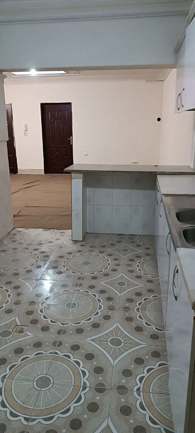 آپارتمان کشاورز طبقه همکف پارکینگ دار|اجارهٔ آپارتمان|مشهد, نوید|دیوار