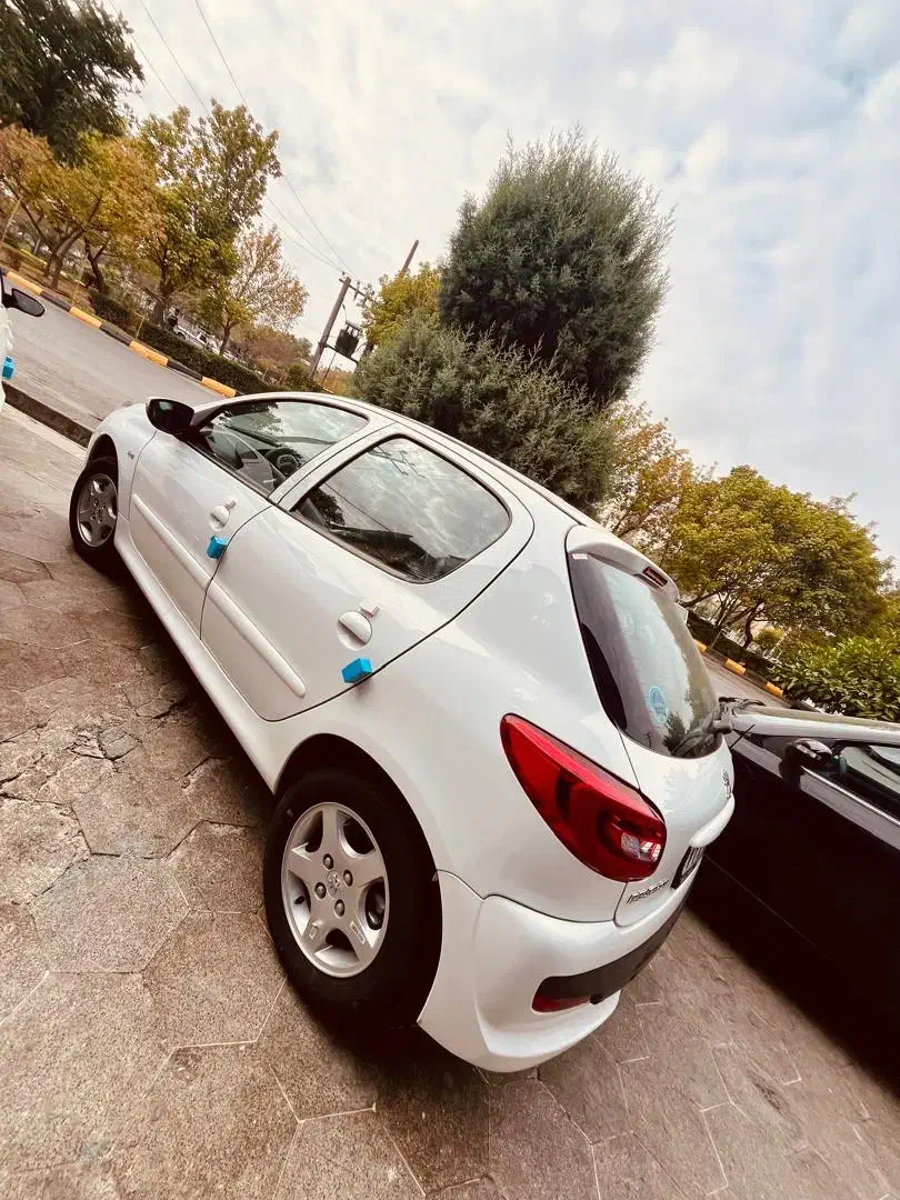 پژو 207 پانا سفید و مشکی با رینگ صفر کیلومتر|خودرو سواری و وانت|گرگان, |دیوار