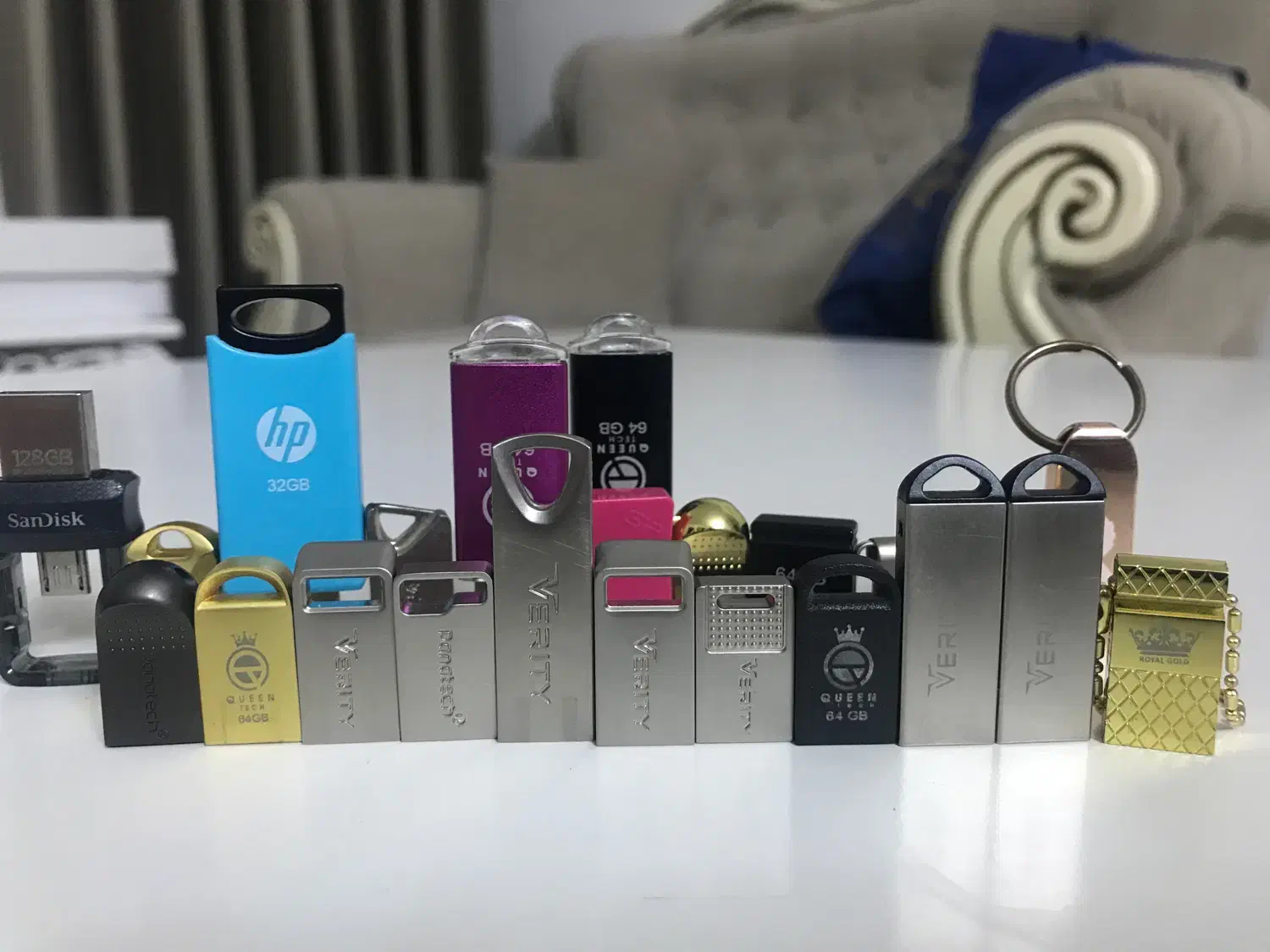 انواع فلش|قطعات و لوازم جانبی رایانه|سمنان, |دیوار