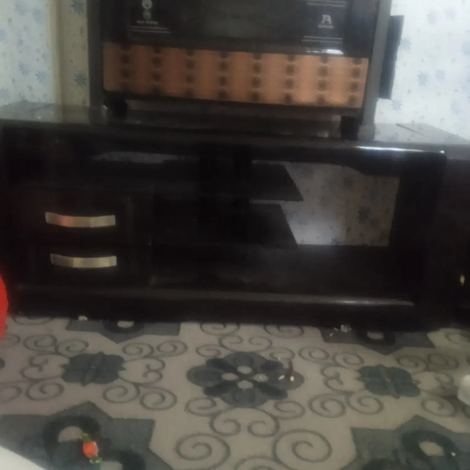 دو عدد میز تلویزیون|میز تلویزیون|کلات (خراسان), |دیوار