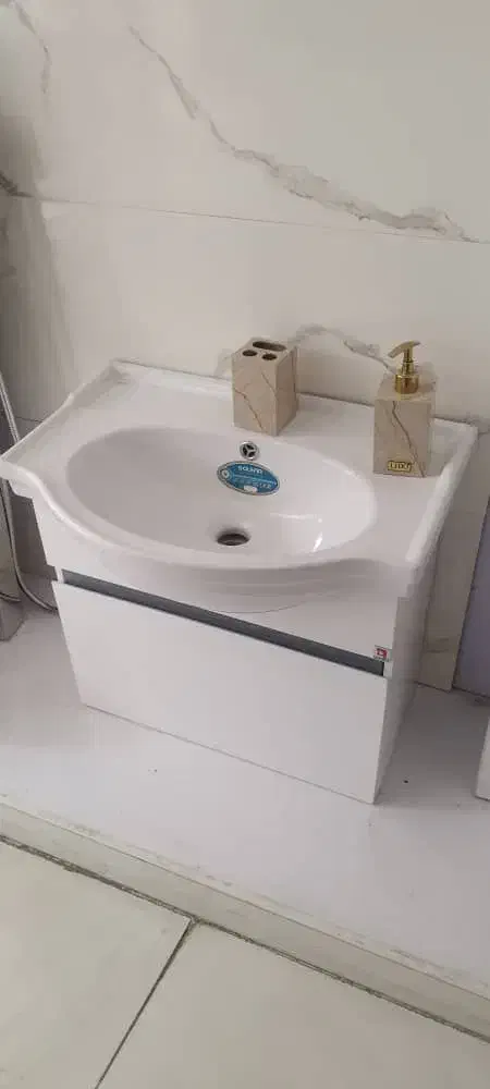 فروش روشویی به قیمت دوسال قبل|لوازم سرویس بهداشتی|مرودشت, استادیوم‎|دیوار