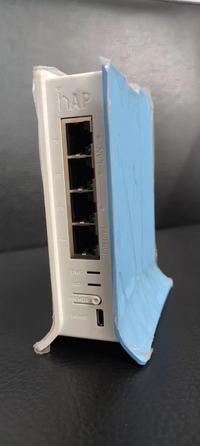 روتر میکروتیک hap lite RB941|مودم و تجهیزات شبکه|قم, زنبیل آباد|دیوار