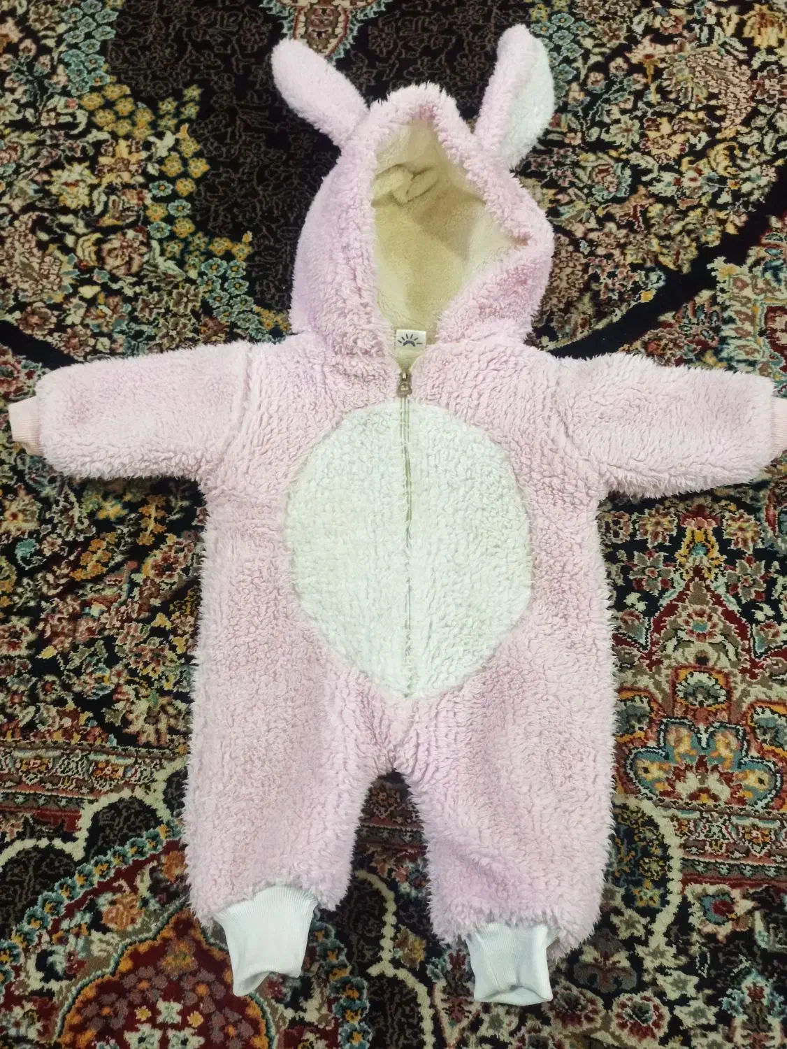 لباس نوزاد در حد نو|کفش و لباس بچه|سبزوار, شرق کال میانی|دیوار