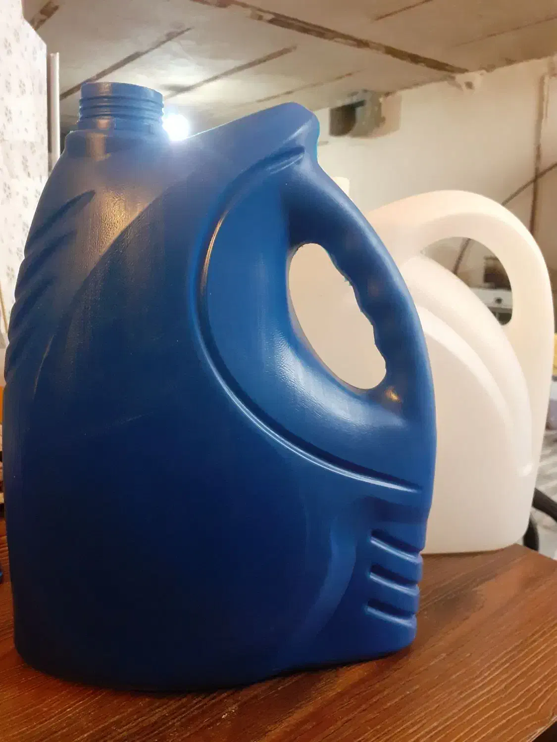 گالن ۴ و۱ لیتری نو|ظروف نگهدارنده، پلاستیکی، یکبارمصرف|مشهد, طبرسی شمالی|دیوار