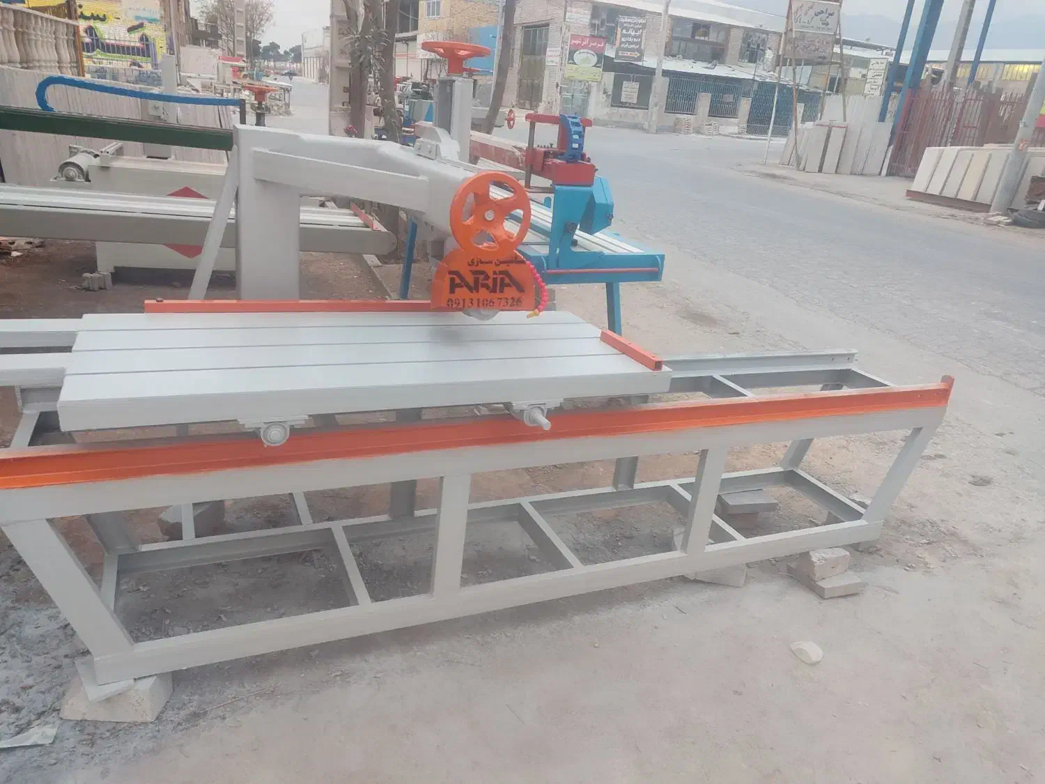 آریا ماشین تولید انواع دستگاهای برش سنگ وسرامیک|ماشین‌آلات صنعتی|اصفهان, محمودآباد|دیوار