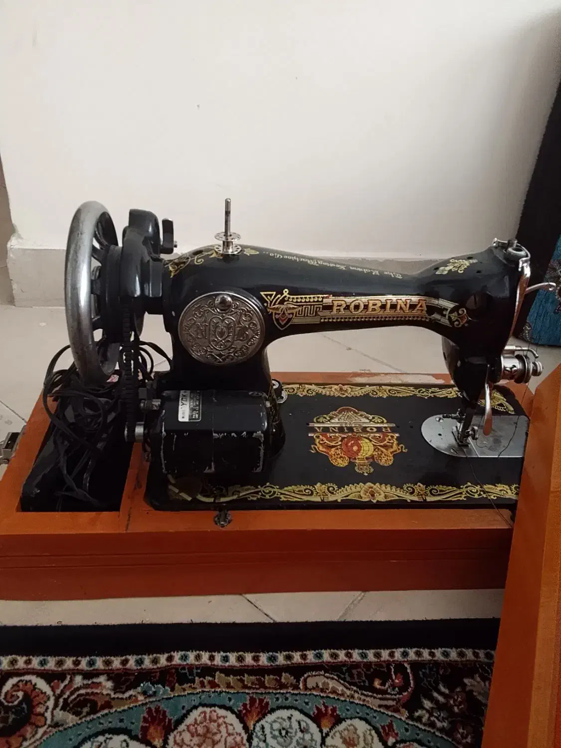 چرخ خیاطی قدیمی جفت شیر|چرخ خیاطی و ریسندگی|فولادشهر, مسکن مهر فولادشهر|دیوار