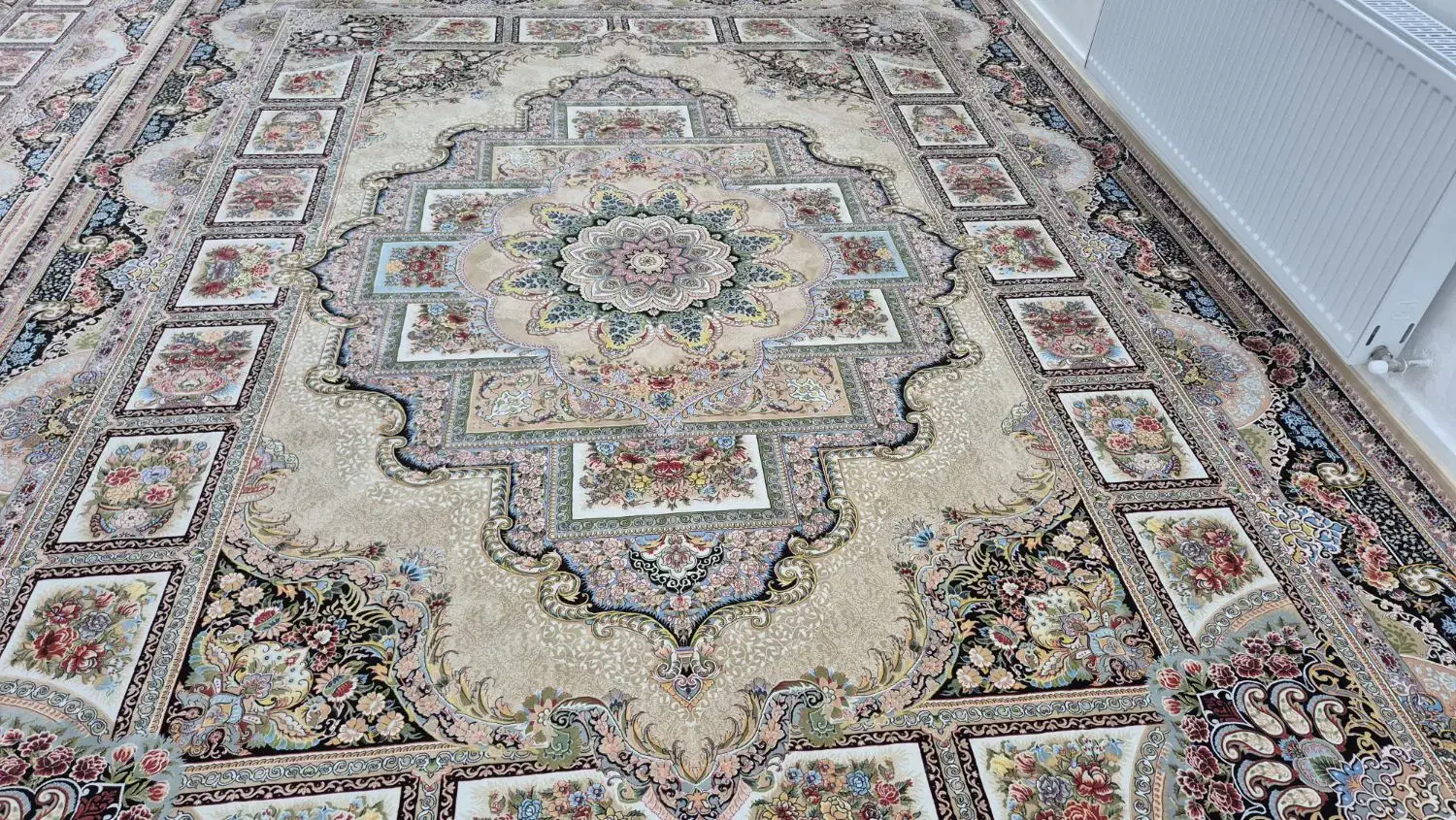 فرش ۱۲متری اک بند یک تخته نو نو|فرش|الشتر, |دیوار