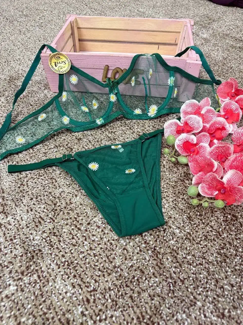 ست بابونه|لباس|قم, عمار یاسر|دیوار