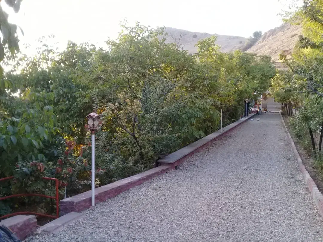 سویت باغ|اجارهٔ کوتاهمدت ویلا و باغ|دماوند, گیلاوند|دیوار