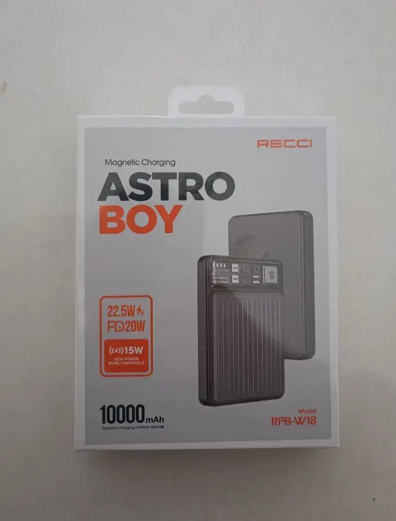 پاور بانک Recci 10000 مدل RBP-W18 - بیسیم|لوازم جانبی موبایل و تبلت|تهران, حسین‌آباد|دیوار