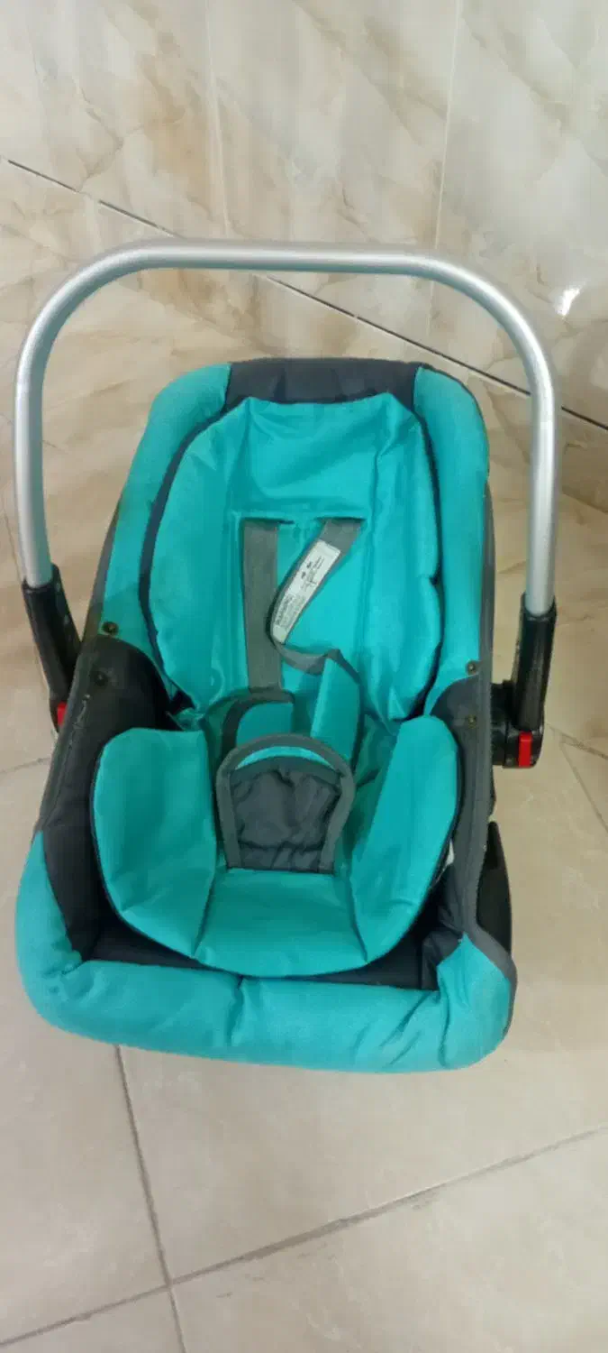 کریر|کالسکه و لوازم جانبی|کاشان, فاز ۱ ناجی آباد|دیوار