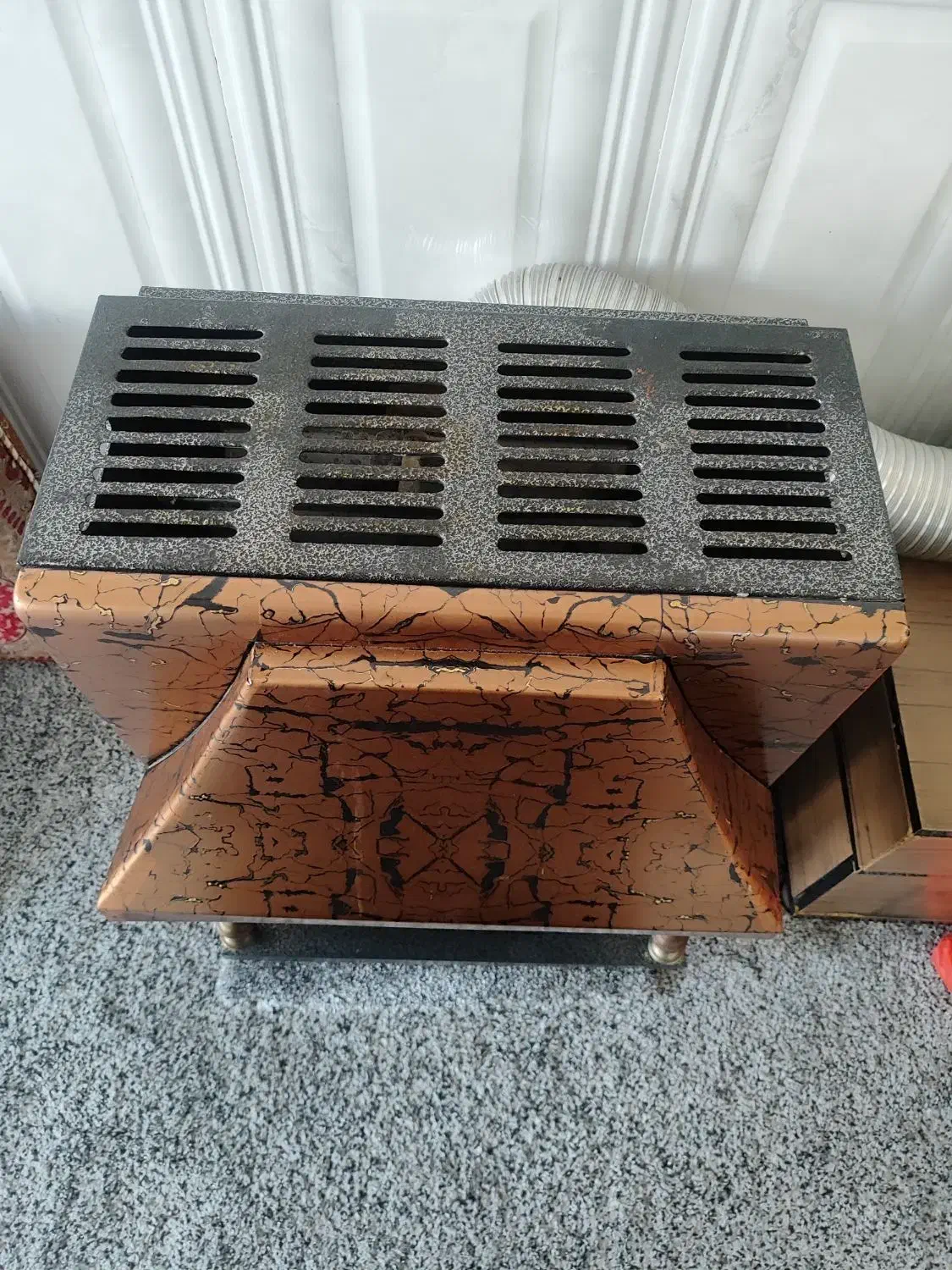 بخاری طرح شومینه در حد نو|بخاری، هیتر، شومینه|شوش, |دیوار