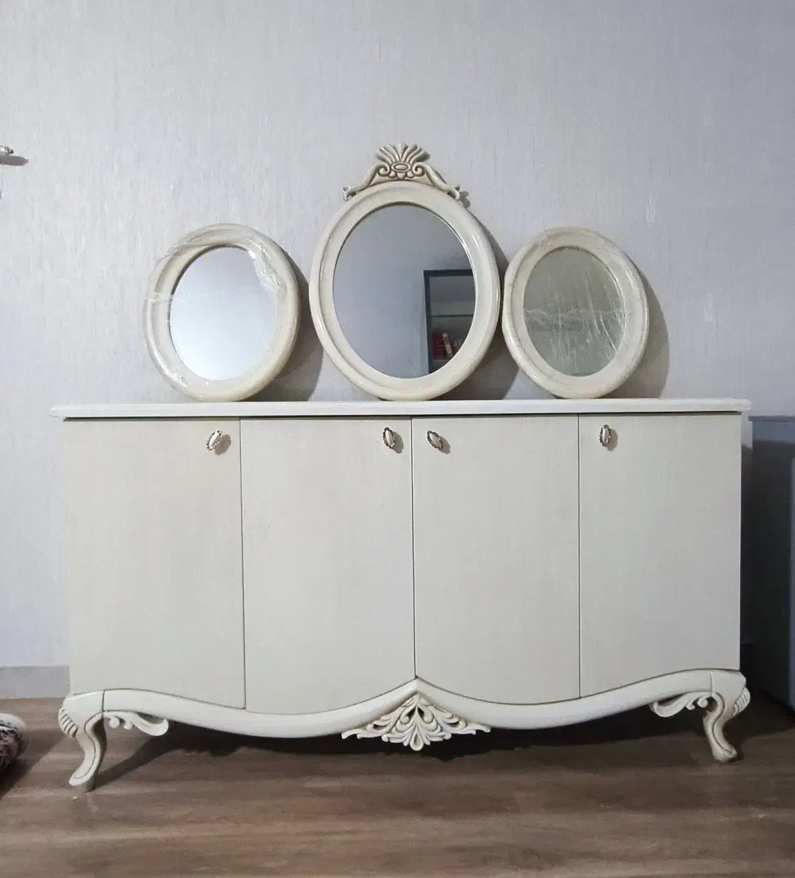 میز آینه کنسول|بوفه، ویترین، کنسول|ساوه, |دیوار