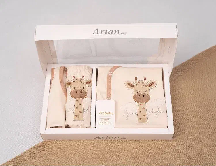 لباس نوزاد|کفش و لباس بچه|اردکان, |دیوار