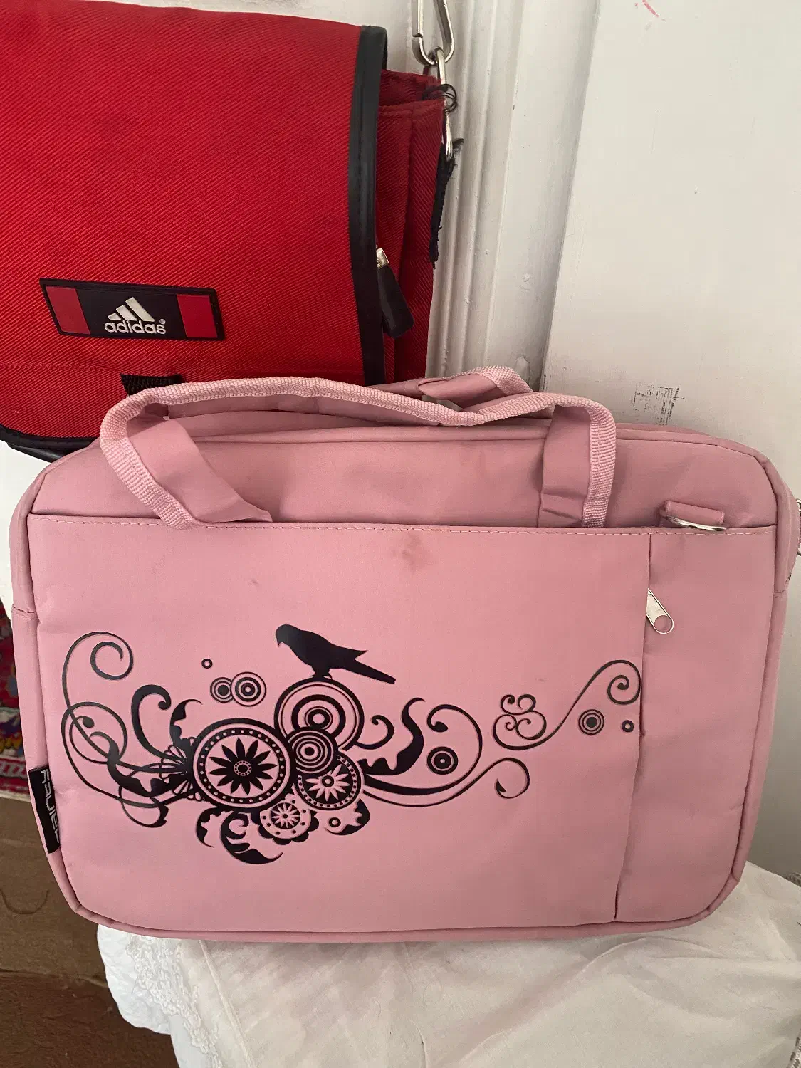 کیف|کیف، کفش، کمربند|ارومیه, |دیوار