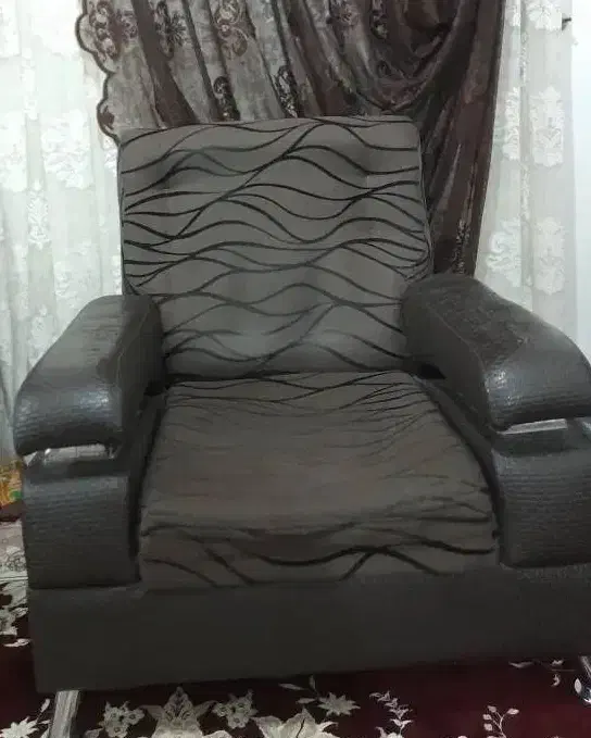 مبل راحتی ۷ نفره|مبلمان خانگی و میز عسلی|خرم‌آباد, |دیوار