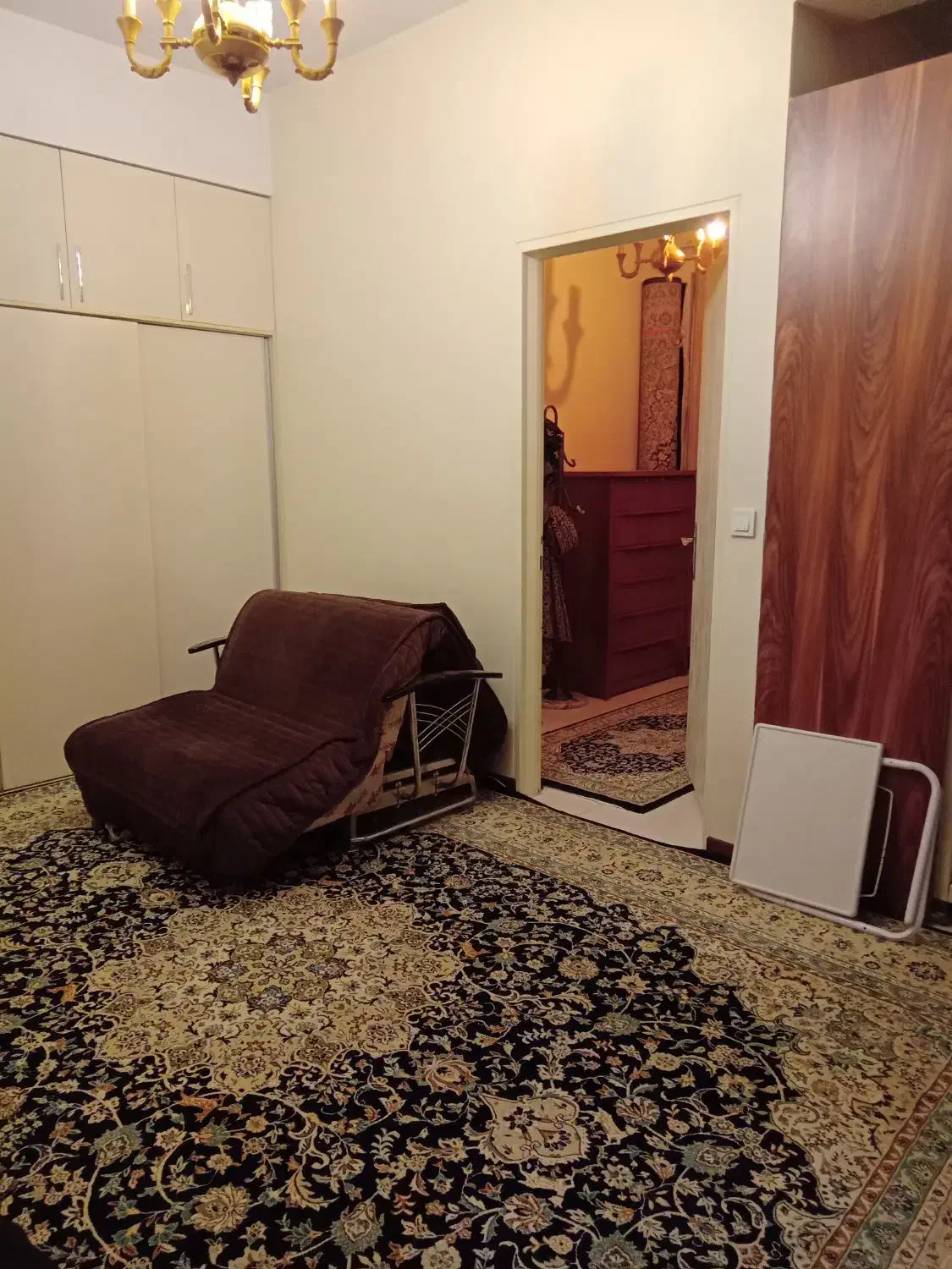 سه عدد فرش|فرش|تهران, سبلان (لشگر)|دیوار