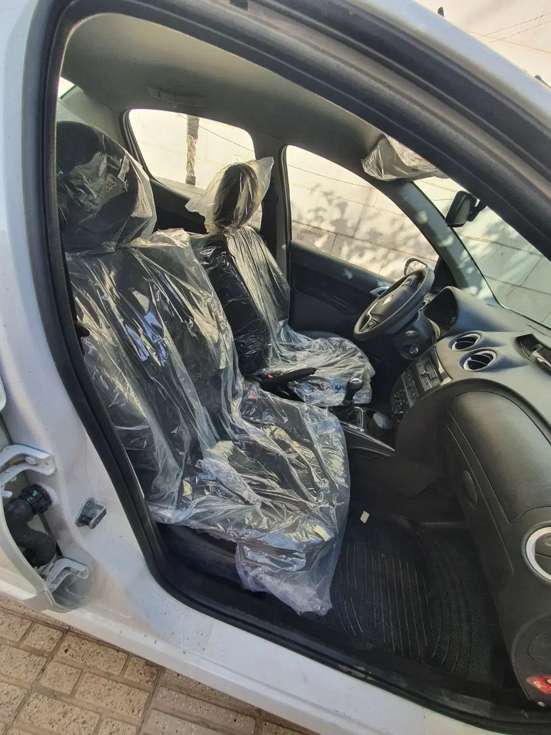 رانا پلاس خشک صفر کیلومتر ارتقا یافته|خودرو سواری و وانت|تهران, مسعودیه|دیوار