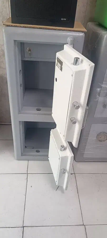 گاوصندوق کاوه(خانگی اداری طلافروشی)امنیت گاو صندوق|ابزارآلات|تهران, صادقیه|دیوار