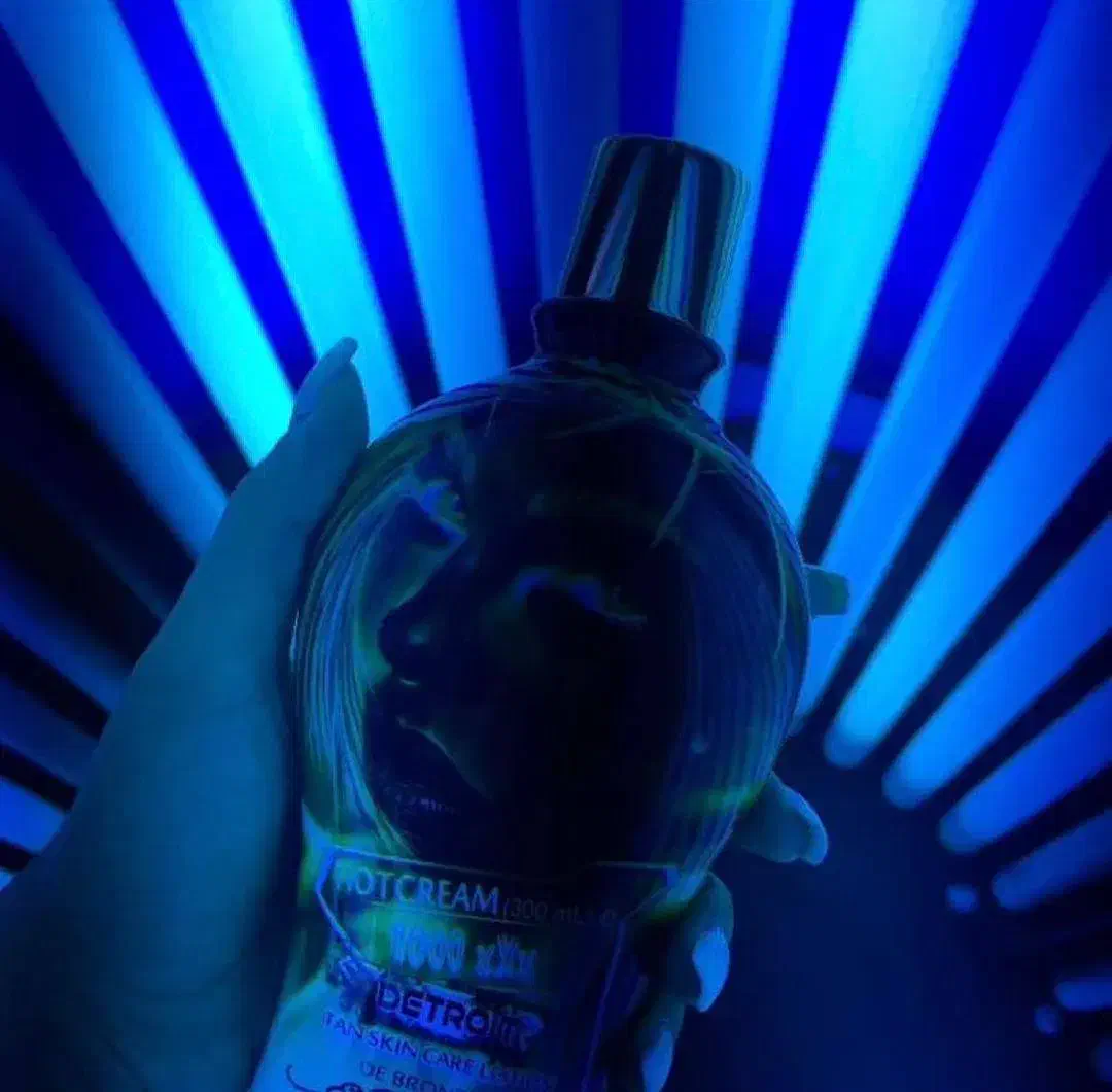 سالن سولاریم بانوان در بلوار فردوس شرق - صادقیه|خدمات آرایشگری و زیبایی|تهران, فردوس|دیوار