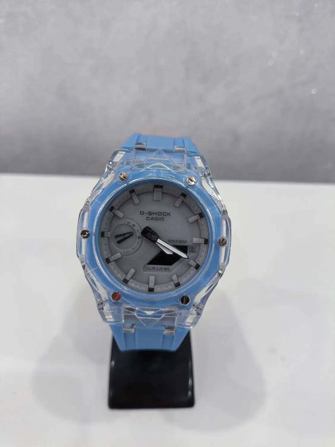 ساعت مچی جیشاک|ساعت|قدس, شهرقدس|دیوار