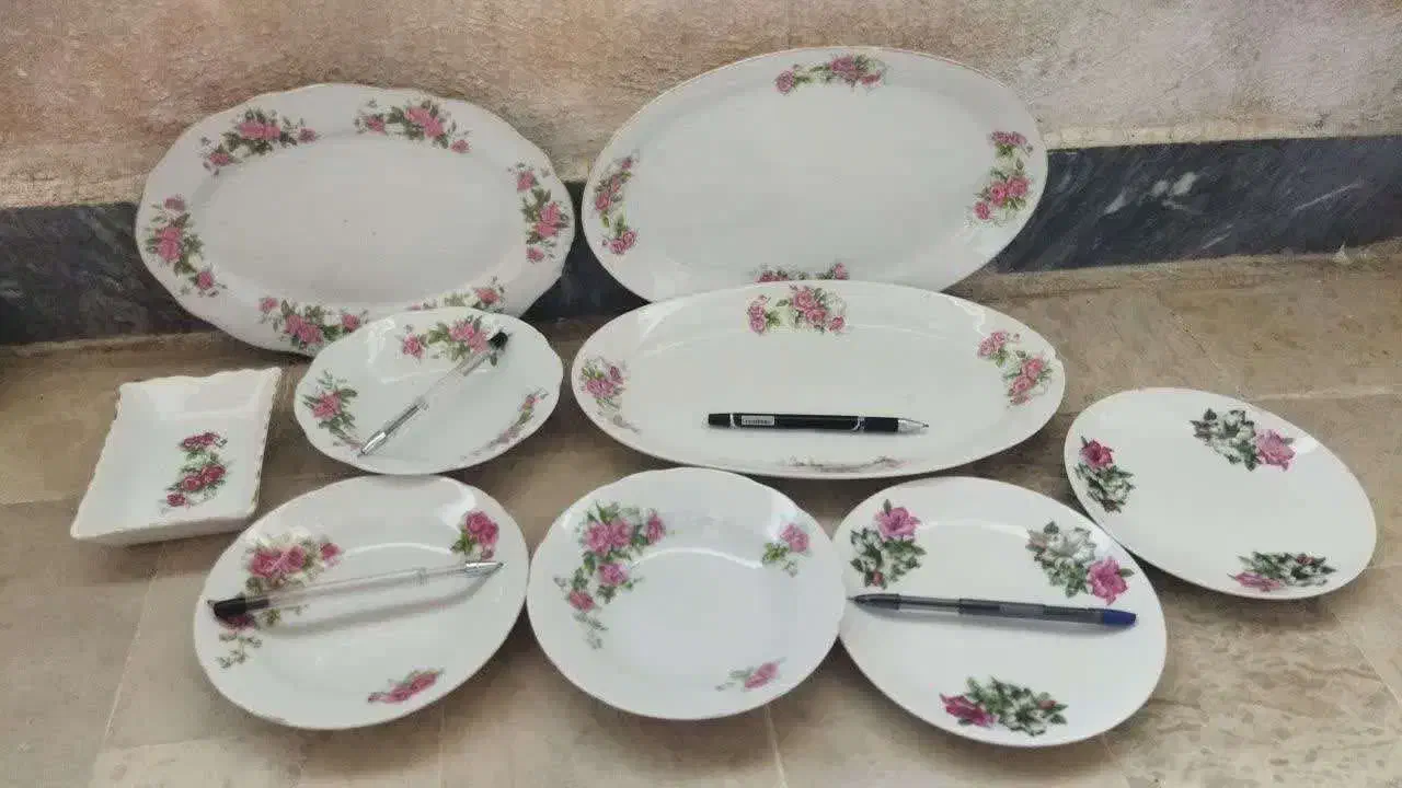 ظروف گلسرخی قدیمی|کلکسیون اشیاء عتیقه|محمودآباد, |دیوار