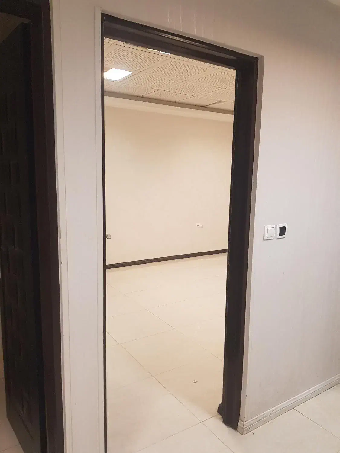 75متر دفتر کار/مطب/بر خیابان معلم|فروش دفتر کار، اتاق اداری، مطب|اردبیل, |دیوار