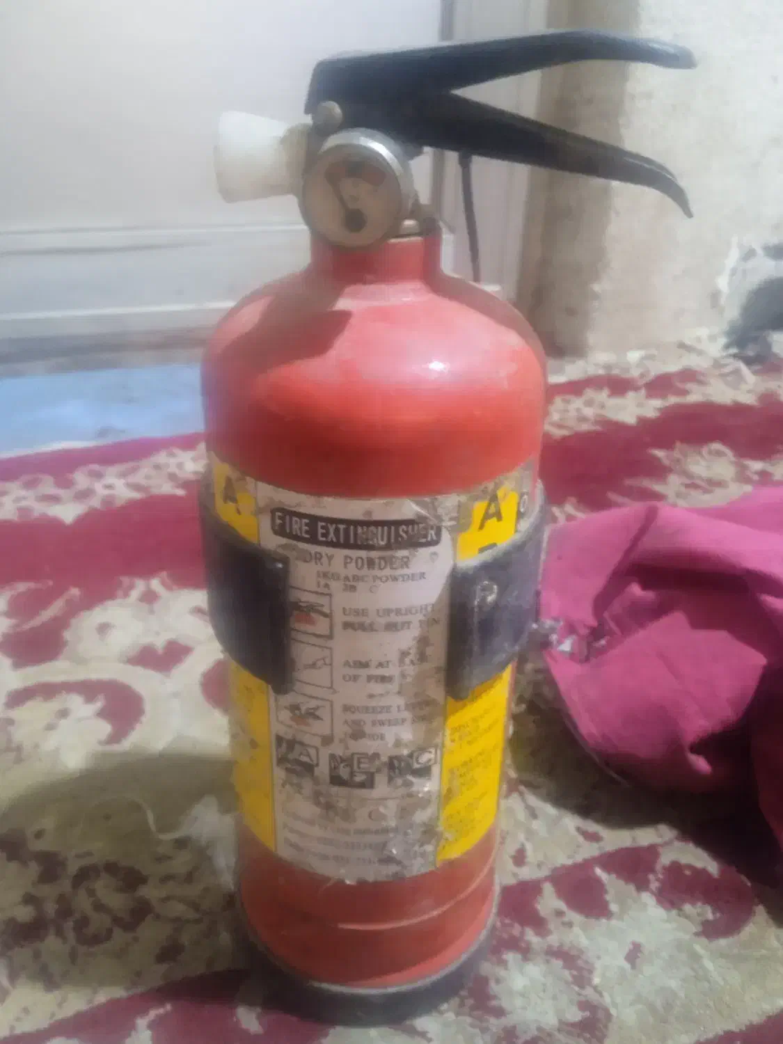 کپسول آتشنشانی کوچک 2کیلوی آ.ب.س|ابزارآلات|علیآباد کتول, |دیوار