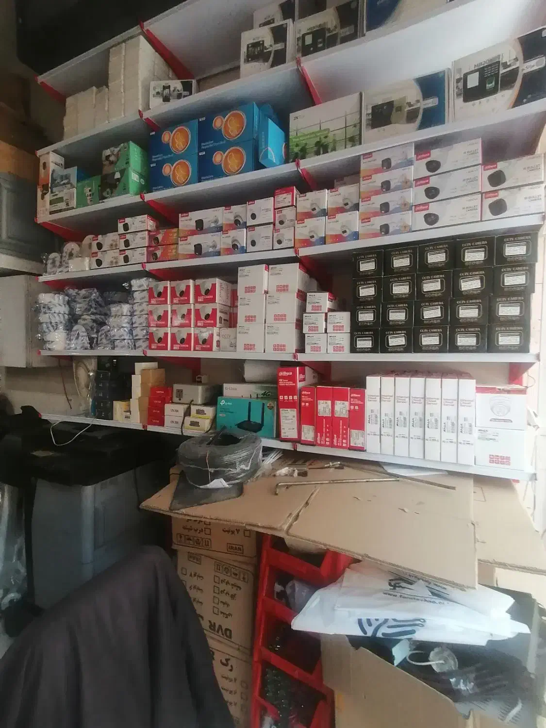 نصب و فروش انواع دوربین مداربسته/ پاسداران/ هروی|دوربین مداربسته|ری, شهادت|دیوار