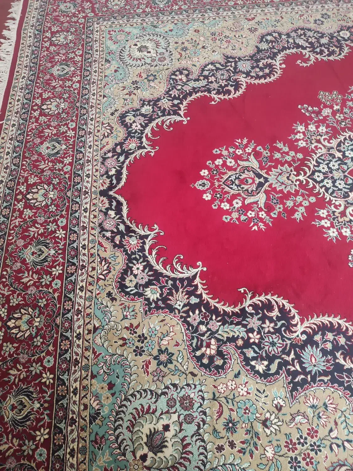 فرش تلویزیون|فرش|ایلام, |دیوار