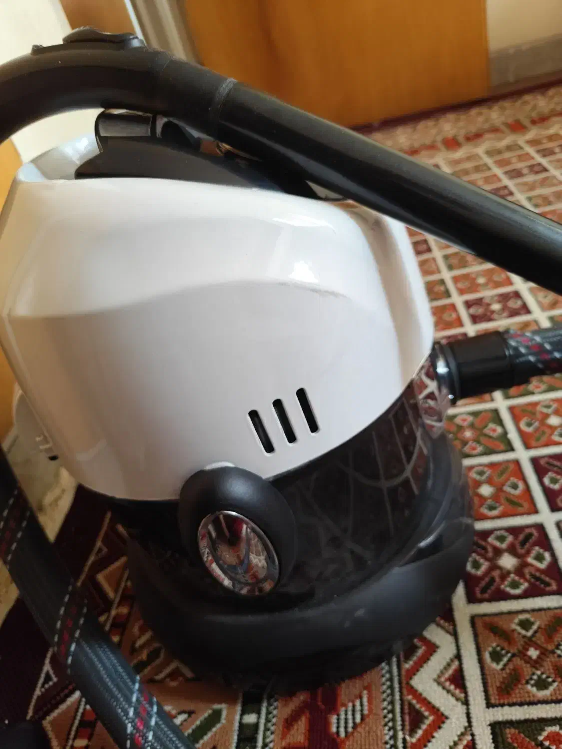 جارو برقی کاملا سالم|جاروبرقی، جارو شارژی، بخارشو|شیراز, صاحب الزمان|دیوار