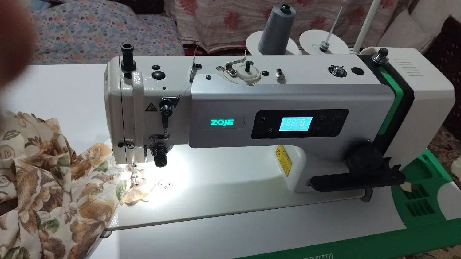 چرخ راسته دوز آکبند|چرخ خیاطی و ریسندگی|قوچان, |دیوار