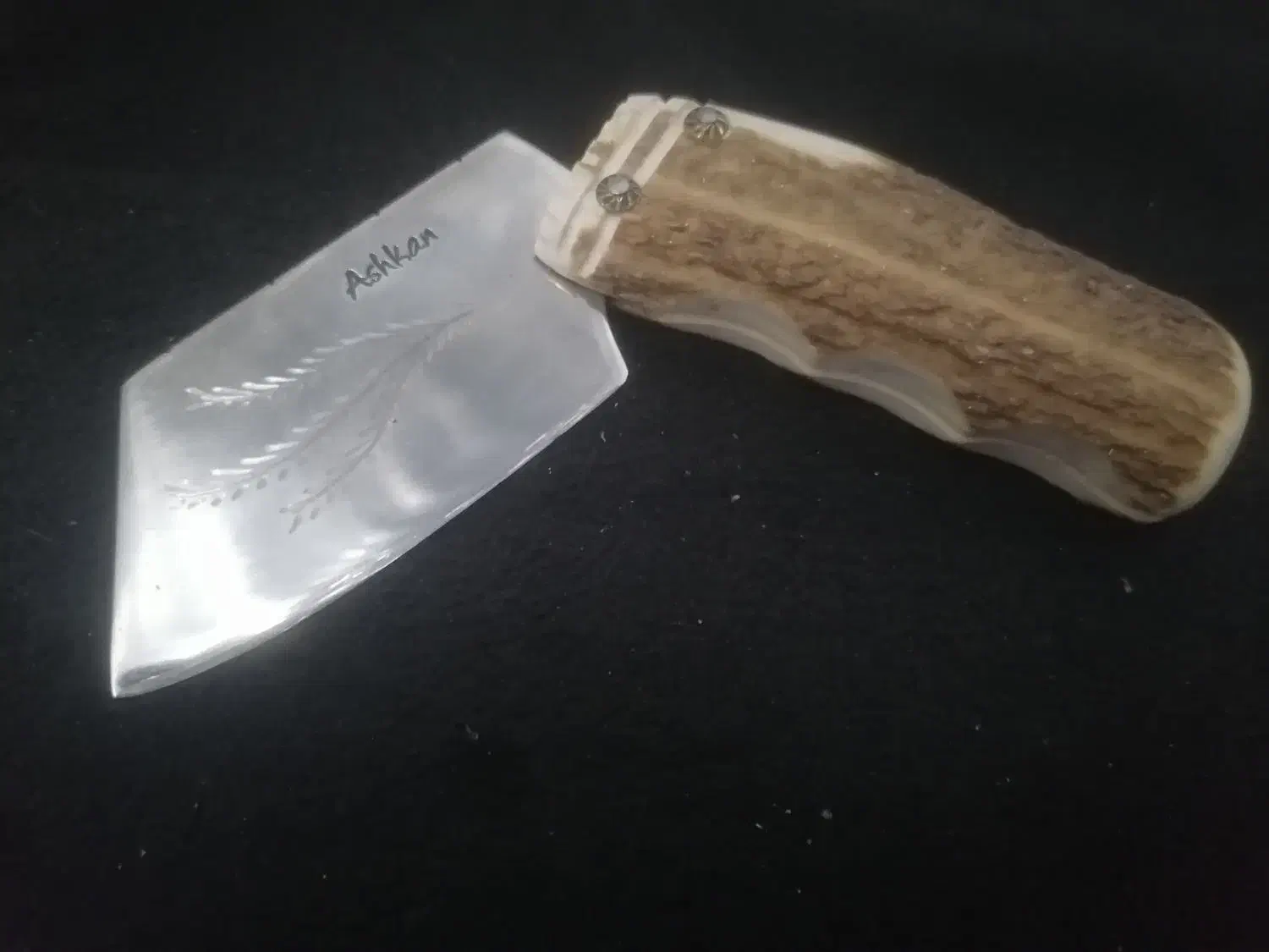 چاقو کار تک و کلکسیونی|کلکسیون اشیاء عتیقه|سنندج, |دیوار