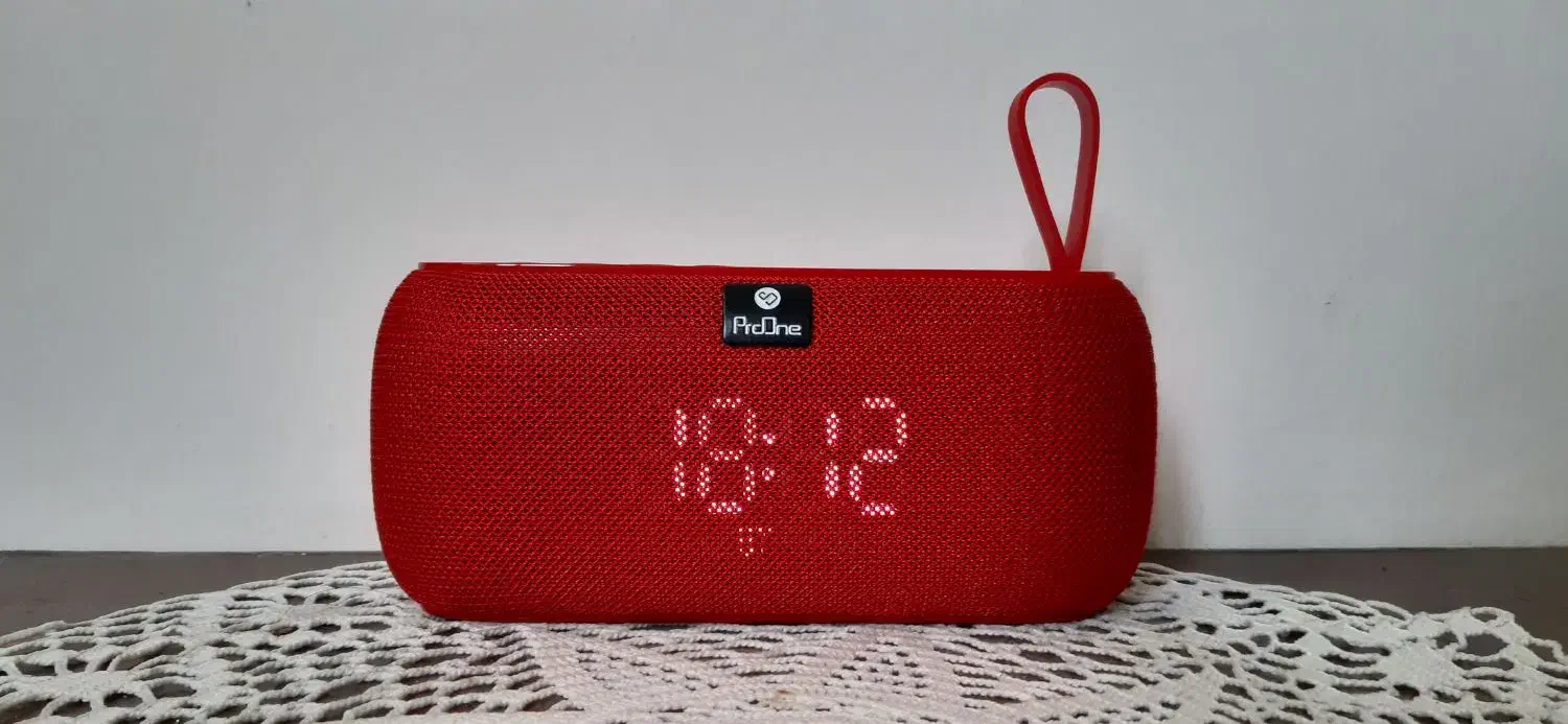 اسپیکر بلوتوثی همراه با کارتن آکبند.نو و سالم.شیک|پخش‌کننده همراه|مشهد, فرهنگ|دیوار