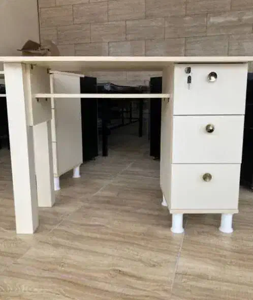 فروش فوری یکسری لوازم سالن زیبایی با نازلترین قیمت|آرایشگاه و سالن‌های زیبایی|لاهیجان, یحی آباد|دیوار