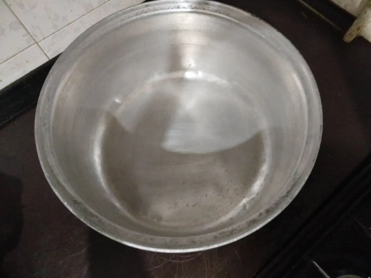 قابلمه روحی|ظروف پختوپز|اسلامشهر, مطهری|دیوار