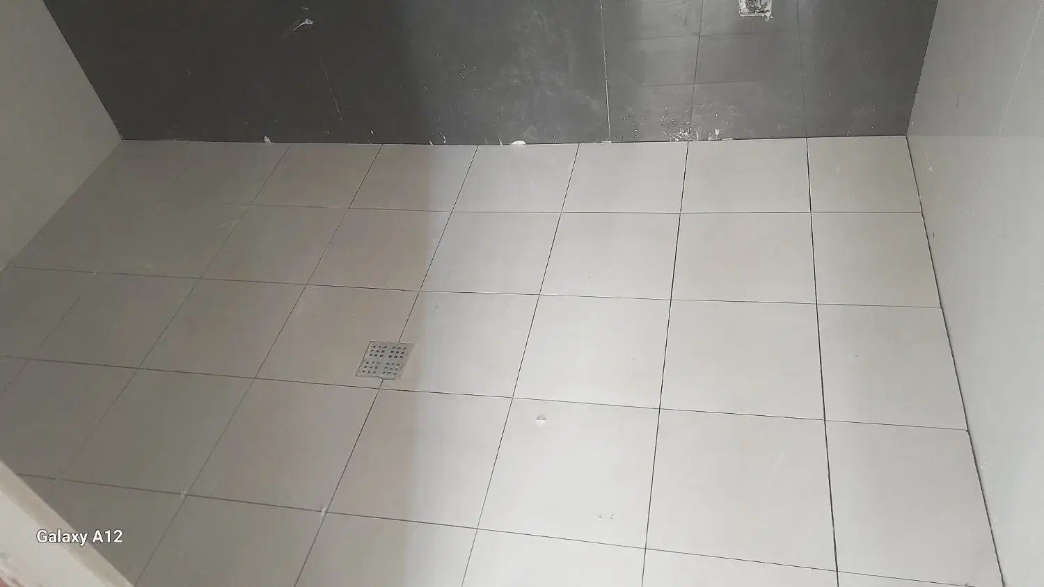 کاشی کار نصب کاشی وسرامیک|خدمات پیشه و مهارت|کرج, شهرک نهال و بذر|دیوار