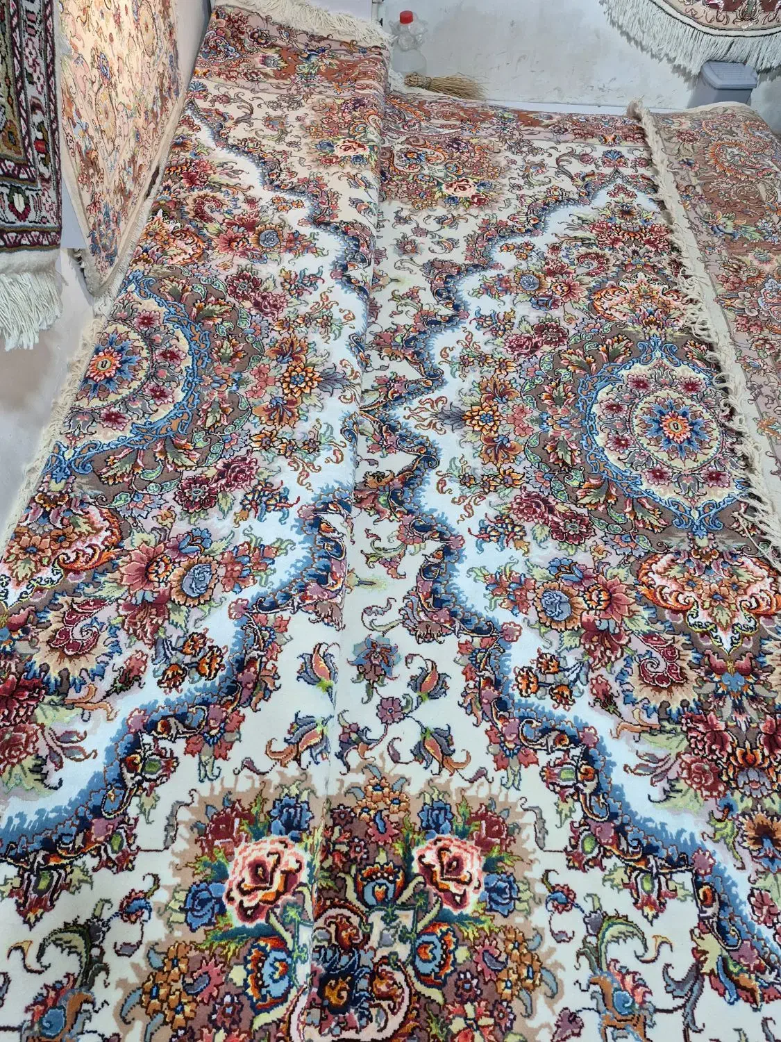 جفت نه متری طرح خطیبی|فرش|تبریز, |دیوار