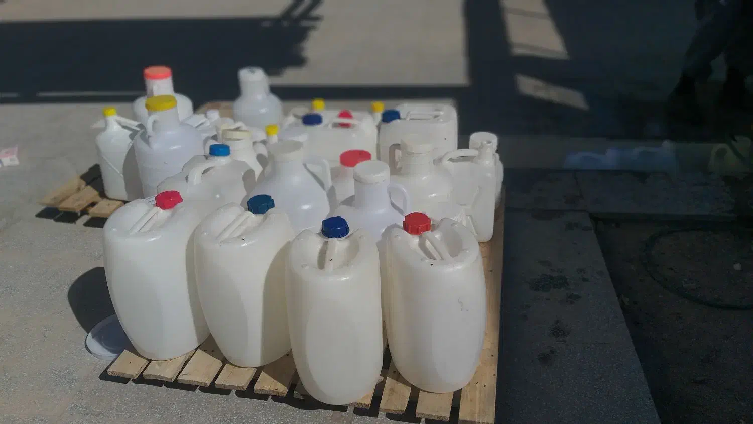 20لیتری|ظروف نگهدارنده، پلاستیکی، یک‌بارمصرف|رفسنجان, |دیوار