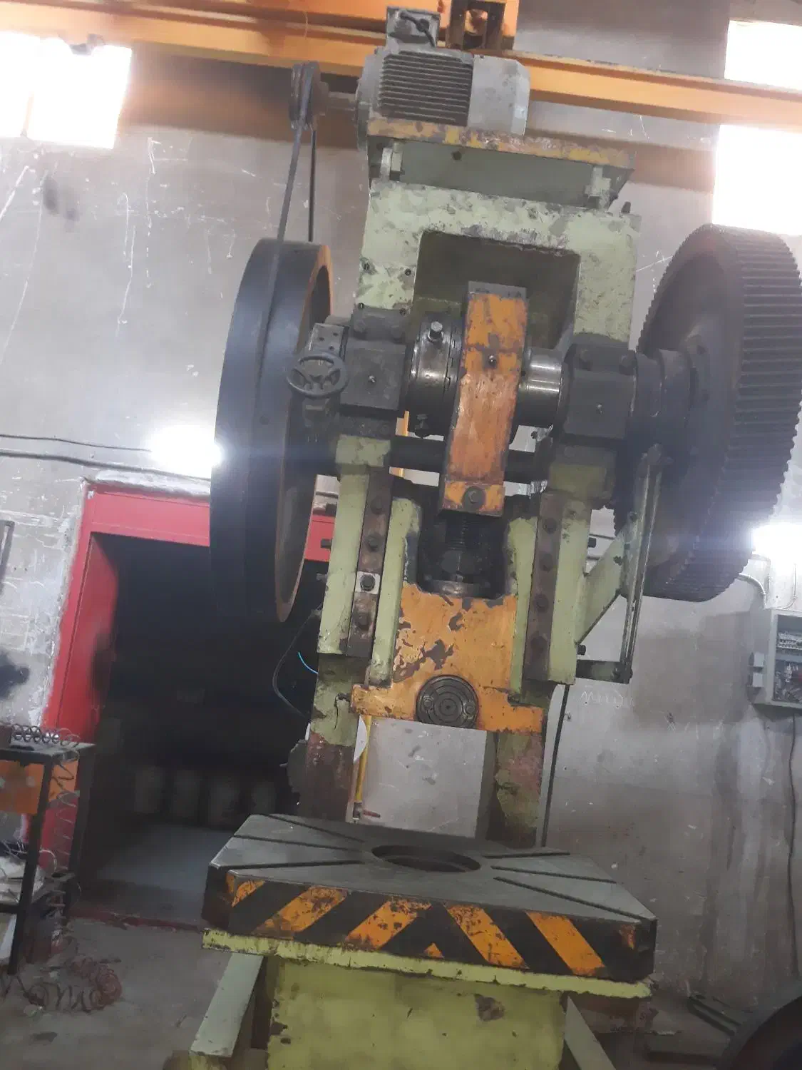 پرس ضربه ای ۱۲۰ تن در حد|ماشین‌آلات صنعتی|تهران, پرستار|دیوار