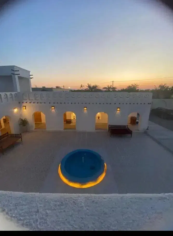 عمارت بادگیر|اجارهٔ کوتاه‌مدت ویلا و باغ|قشم, |دیوار