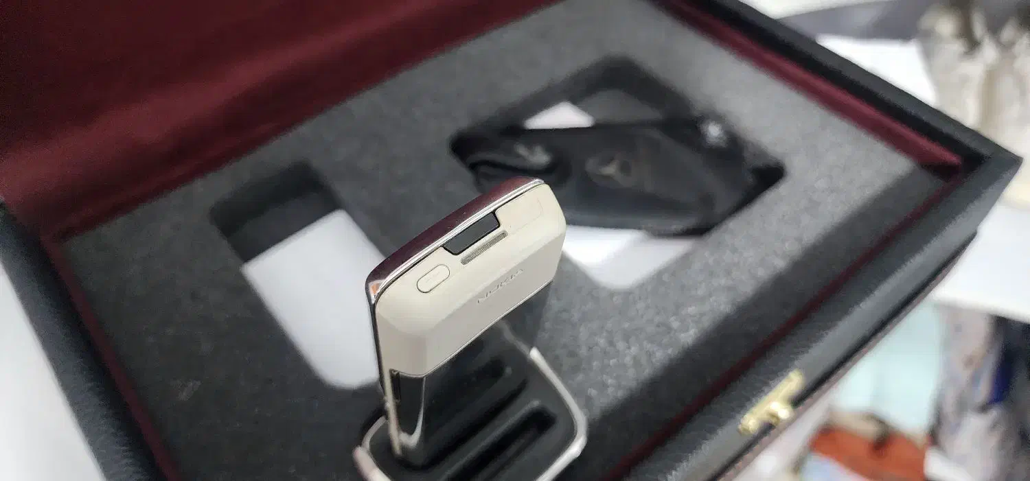 نوکیا ۸۸۰۰|موبایل|رودسر, |دیوار