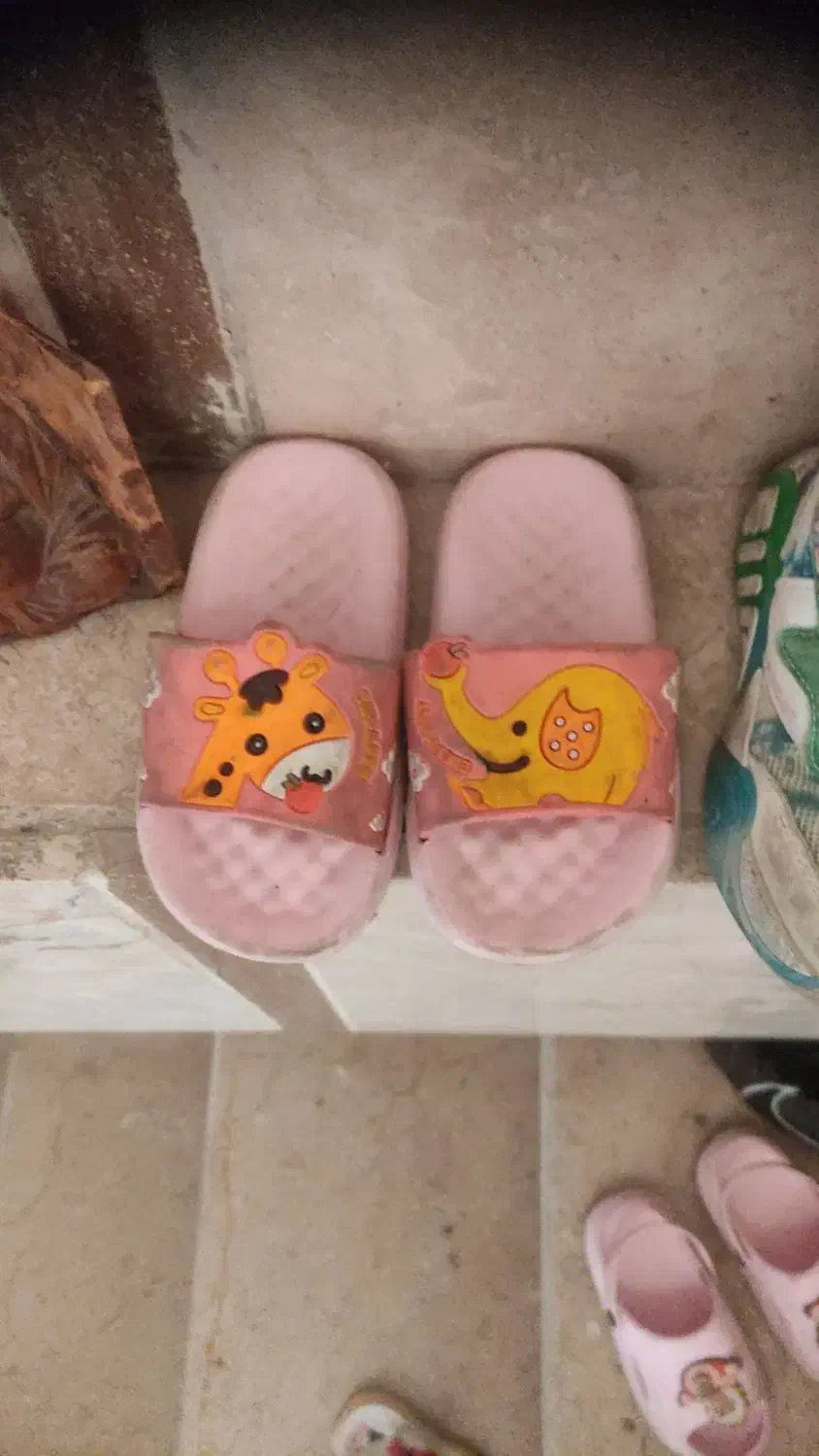 کفش و دمپایی کراکس کاملا سالم|کیف، کفش، کمربند|شاهینشهر, نظامی|دیوار