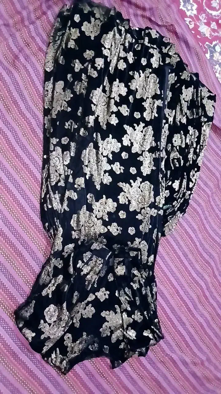 لباس|لباس|لردگان, |دیوار