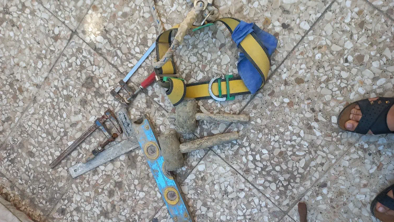 قفل وغیره|ابزارآلات|مشهد, عبادی|دیوار