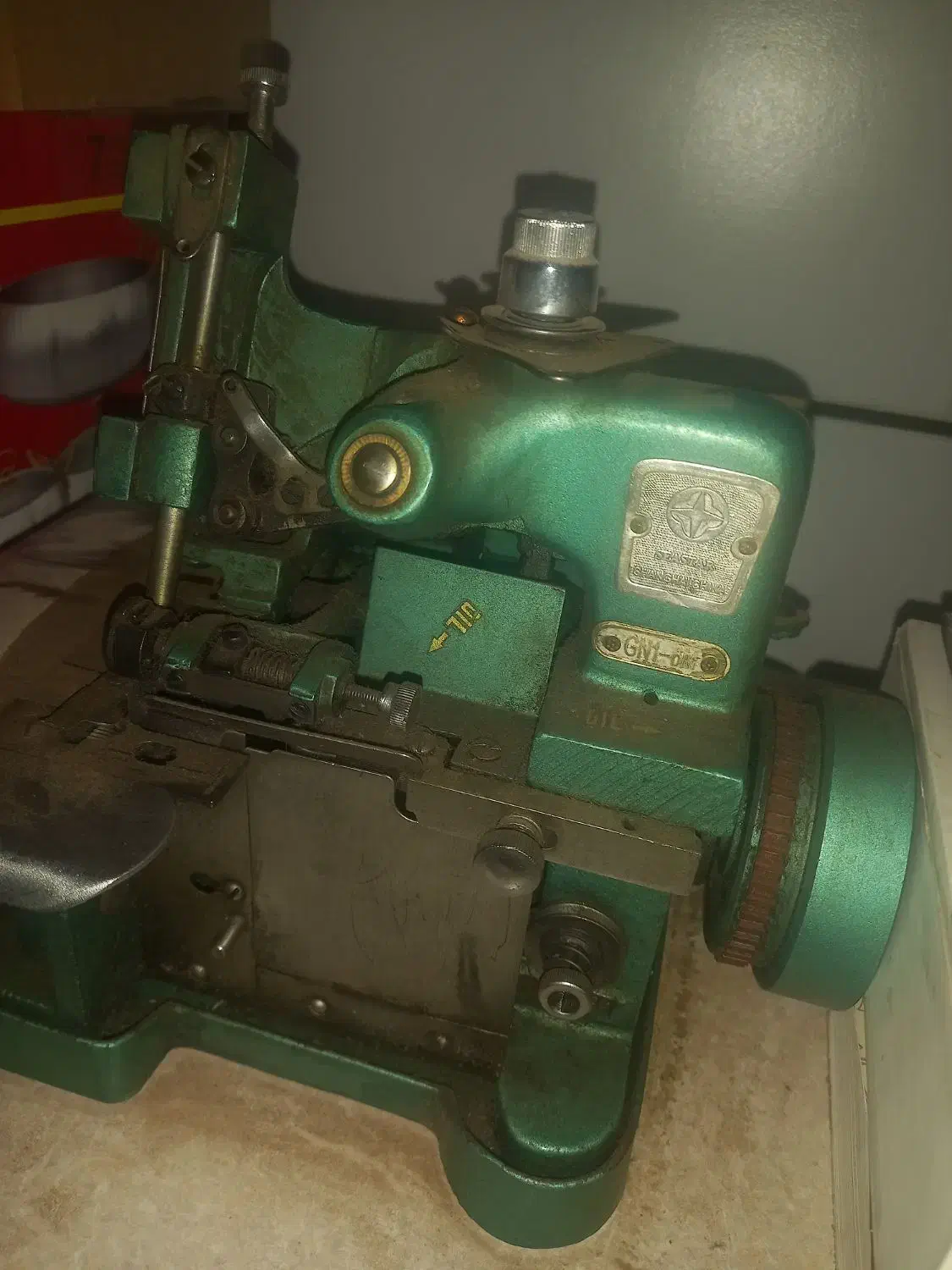 سردوز|چرخ خیاطی و ریسندگی|راور, |دیوار