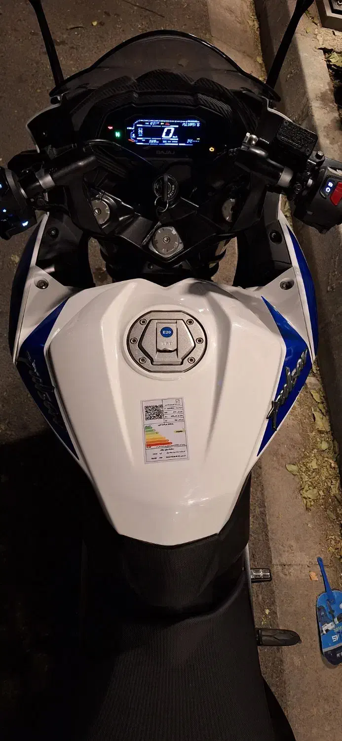 rs200 مشابه صفر نقد یا تعویض با adv|موتورسیکلت|تهران, پونک|دیوار