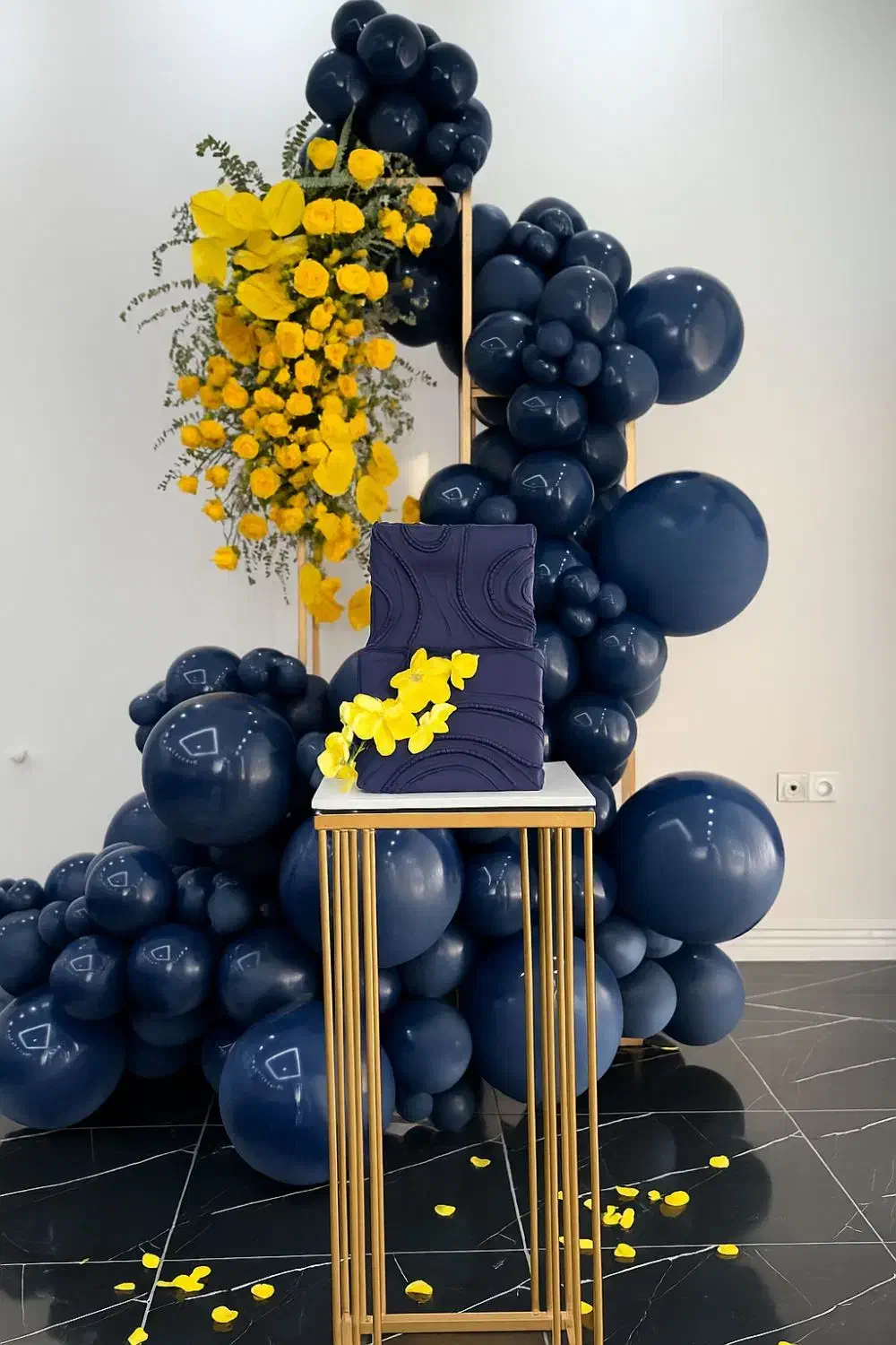 گل آرایی و بادکنک آرایی مراسم|خدمات پذیرایی، مراسم|فردیس, قریشی|دیوار