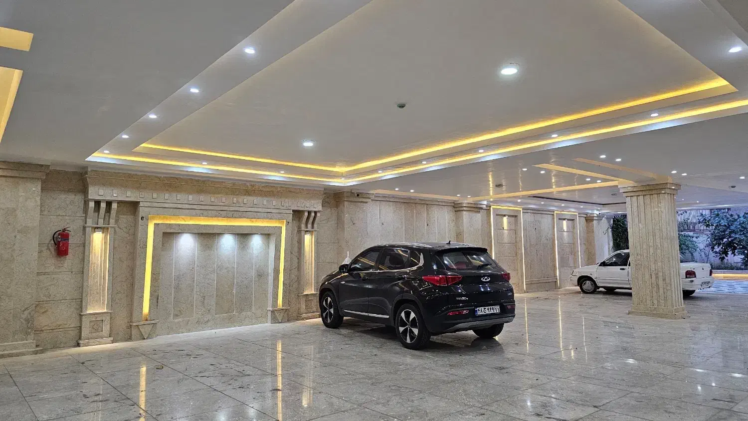 فروش واحد ۲۵۰ متری فلسطین|فروش آپارتمان|قزوین, |دیوار