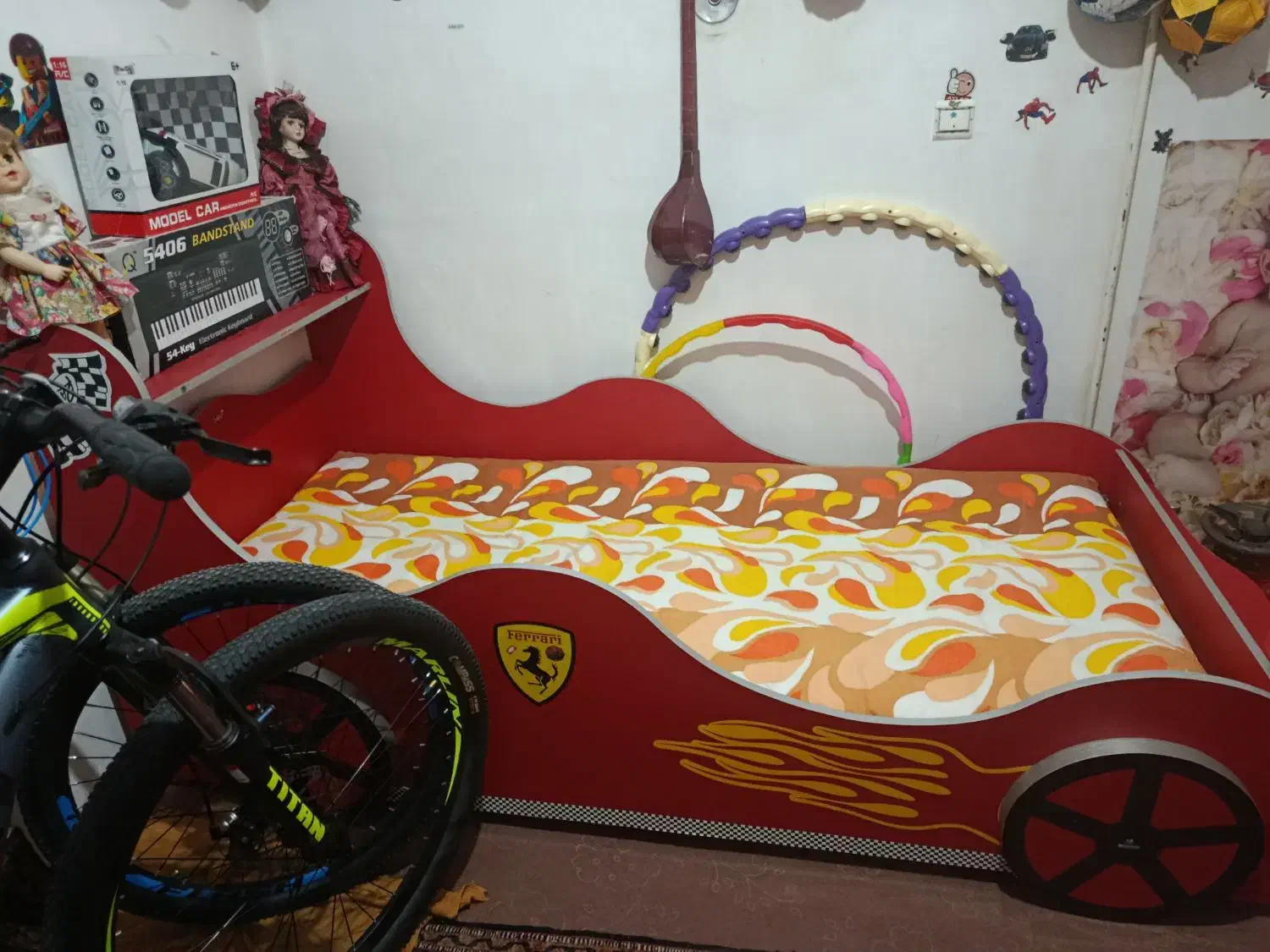 تخت وکمدست سه تیکه فروش فوری|تخت و سرویس خواب|اردبیل, |دیوار